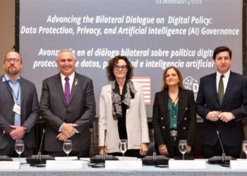 IA: Dos expertos de la UNS expusieron en un evento bilateral de nuestro país y EEUU