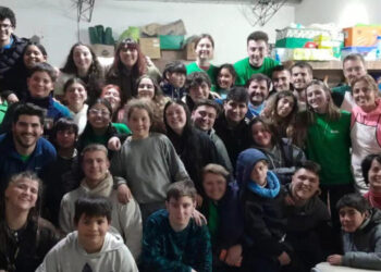 Grupo misionero buscando sonrisas en Monte Hermoso