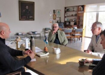 Raúl Reyes junto a Juan Carlos Pallarols