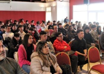 Charla sobre energías renovables