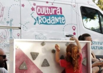 Mes de las Infancias