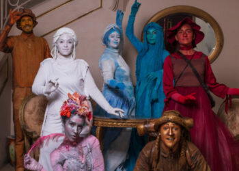 Encuentro de estatuas vivientes en Bahía Blanca