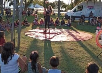 «Mes de las Infancias» en la Plaza del Calvario de Balneario Sauce Grande y en Plaza Parque de la ciudad