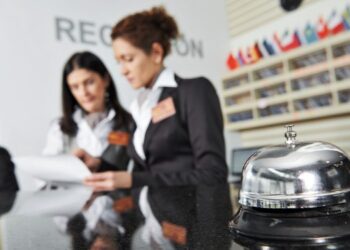 Importante aporte de sector turístico a la creación de empleo registrado en el país