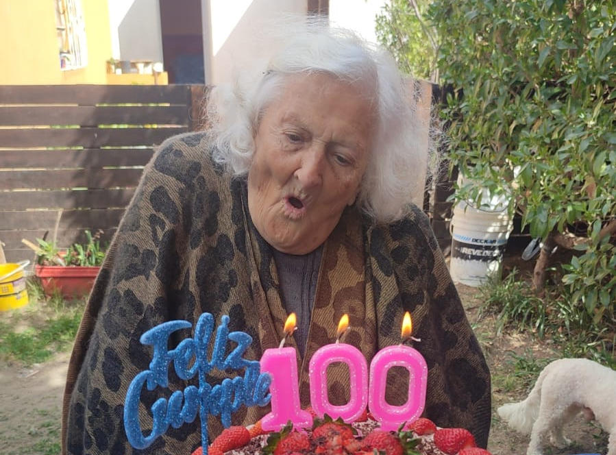 Adela Nouche cumplió 100 años en Sauce Grande