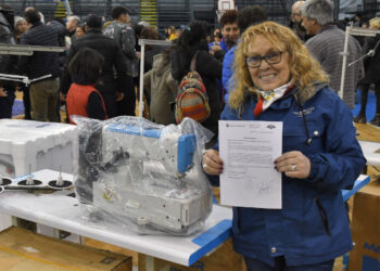 Emprendedores de Monte Hermoso recibieron equipamiento y materiales