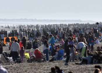 Jóvenes bahienses opinan sobre la fiesta de la primavera