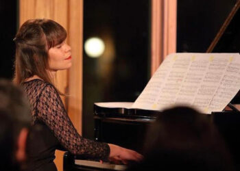 Quimey Urquiaga pianista bahiense