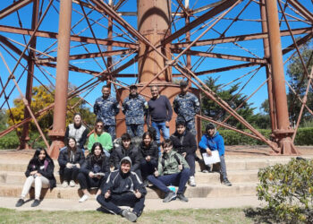 Alumnos de la Escuela Técnica visitaron el Faro Recalada y su «impresionante estructura»