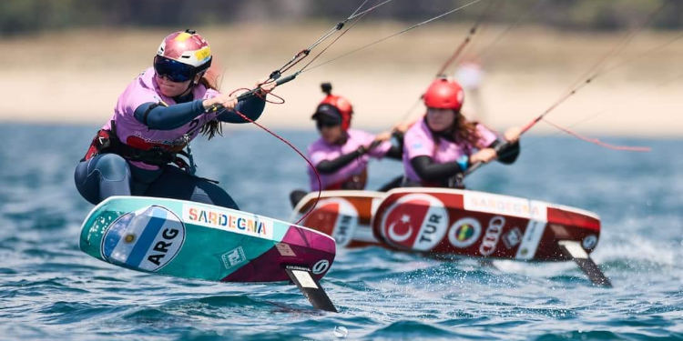 Catalina Turienzo kitesurf Bahía Blanca