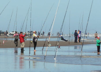 Concurso de pesca a la corvina mayor en Monte Hermoso