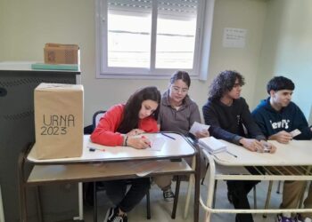 La Escuela Técnica 1 celebró una jornada democrática para elegir a los nuevos representantes estudiantiles