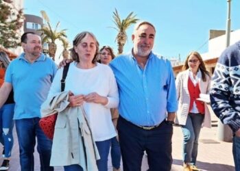 «Hay una alternativa, no tengamos temor al cambio», planteó Muzi en un cierre de campaña con duras críticas al oficialismo