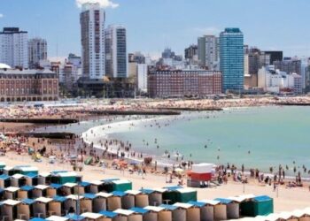 Precios para la temporada 2024 en playas de la Costa Atlántica. Cuánto cuesta alquilar casas o departamentos para veranear