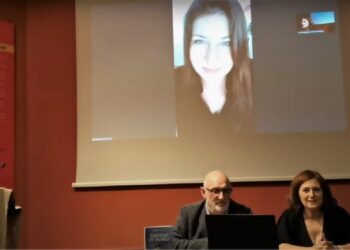 Soledad Monticelli presentando su nuevo libro “Habitar el viento”
