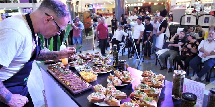 La «gastronomía» y el arte «culinario» se vinculan con el «hedonismo». Significado y origen de los términos