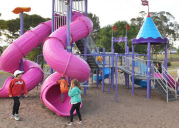 Nuevos juegos en plaza parque