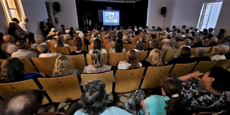 Presentación del documental de Favaloro en la Fiesta de las Llanuras