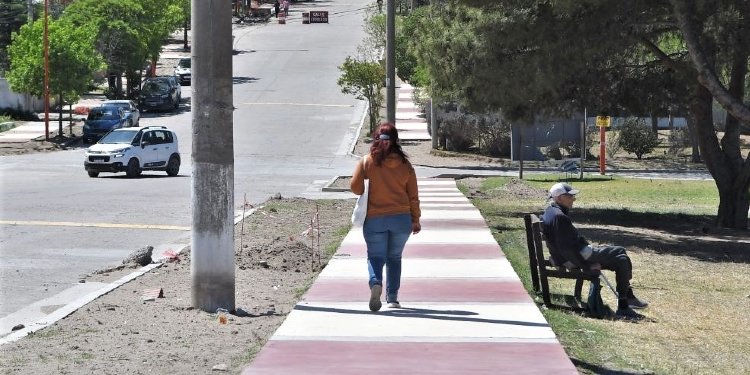 Nuevos senderos peatonales de la Avenida San Martín