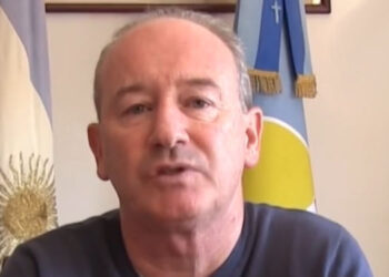 Marcos Fernández saludo a empleados municipales