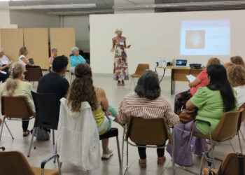 Charla Lorena Llietaras