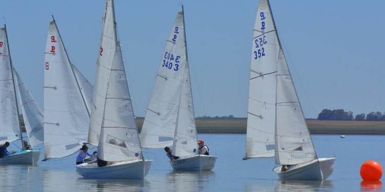 regata en la laguna