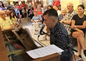 Emotiva noche en el Museo Histórico colmado para disfrutar del concierto con el piano del Tico Tico