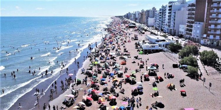 Monte Hermoso en el ranking de las 10 mejores playas de Argentina según la selección de una plataforma turística