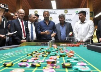 Se inauguró la temporada 2024 en el casino de Monte Hermoso con el tradicional lanzamiento de la primera bola
