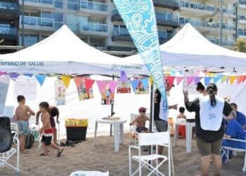 Puesto sanitario en la costanera