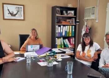 Políticas de género. Una funcionaria provincial repasó con autoridades de Monte Hermoso los programas implementados