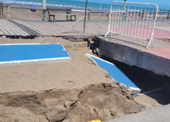 La intensa lluvia caída en Monte Hermoso hasta la madrugada de este miércoles causó una avería en la ciclovía