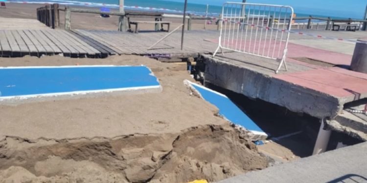 La intensa lluvia caída en Monte Hermoso hasta la madrugada de este miércoles causó una avería en la ciclovía