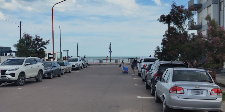 Estacionamiento medido y pago en monte hermoso durante mes de marzo