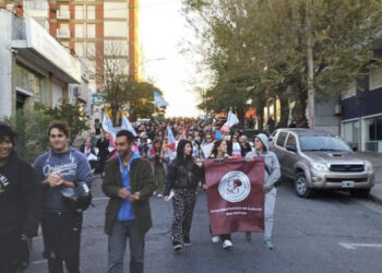 “Esta locura que se está dando nadie se la esperaba” dijo Arranz en el marco de la marcha en defensa de la educación pública