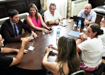 Reflotan en el Senado bonaerense un proyecto de reforma de la Constitución para avanzar en la autonomía municipal