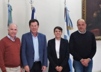 En Coronel Dorrego, cuatro municipios ratificaron un convenio para el cuidado y la promoción del Río Quequén