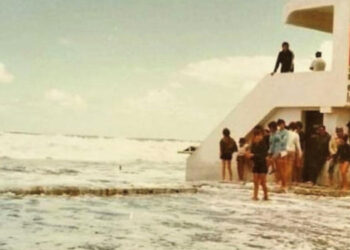 Monte Hermoso década del ’80. Tomándole la temperatura al mar