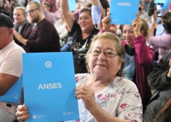 Cuál será el aumento a jubilados y pensionados en julio. Qué pasará con el bono. Ya se conoce el calendario de pagos