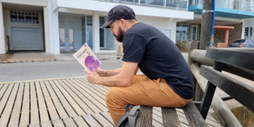 Santiago Bresciano presenta su libro 'Terror en Monte Hermoso'