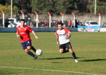 Franco Ortiz autor de 3 goles en la goleada del atletico Monte Hermoso contra Independiente