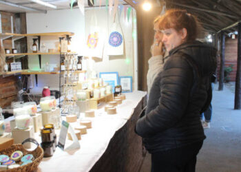 feria de artesanos en vacaciones de invierno
