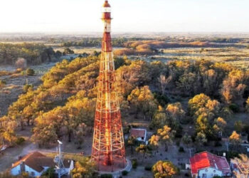 A veces el faro… En el Día Mundial de los Faros, emotiva evocación al mítico Recalada montermoseño
