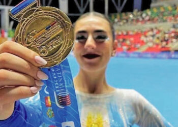 Ahora en danza solista la joven patinadora Belén Stavros sueña con poder participar en el Sudamericano en Brasil