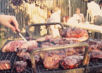 El domingo se come asado. Más allá de una tradición, un encuentro familiar