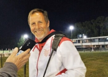 Ricardo Mora entrenador Hockey Monte Hermoso