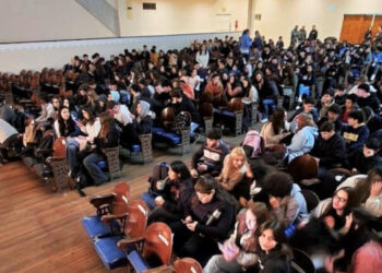 Los pibes y Favaloro