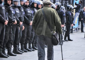 Políticas regresivas y derechos en retroceso. El futuro incierto de los jubilados en la Argentina