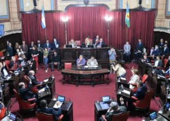 Es necesario debatir para Buenos Aires un nuevo modelo provincial, más democrático, participativo y descentralizado