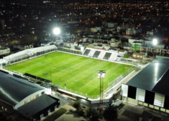 El estadio de Liniers de Bahía Blanca, “la casa del campeón del mundo”, lleva el nombre del bisabuelo de Colapinto